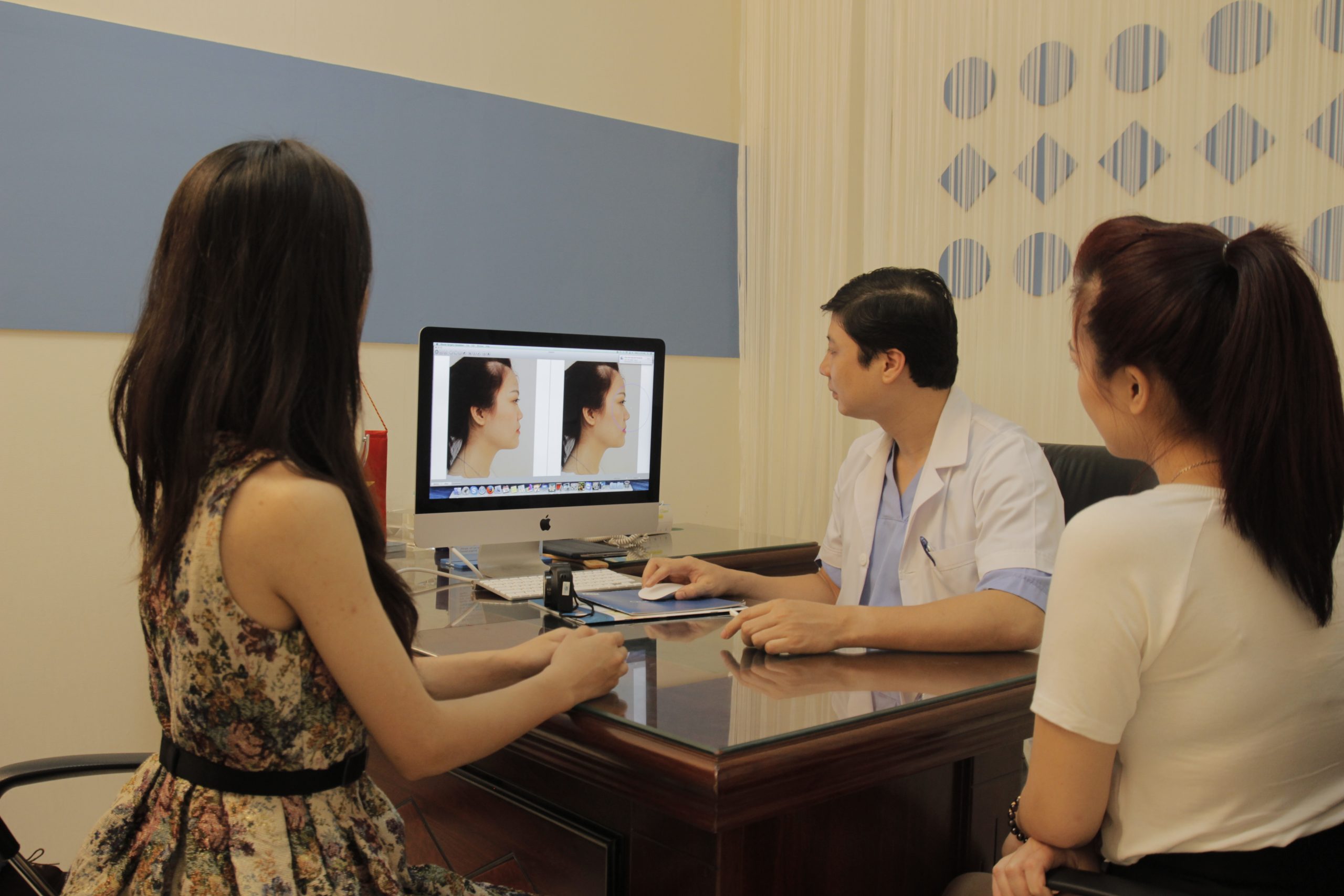 Hô biến mũi tẹt thành mũi cao xinh