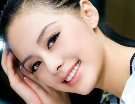Nâng mũi S-line 3D đẹp tự nhiên cho phụ nữ Việt